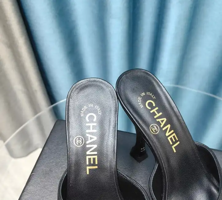 hype Chanel High Heels