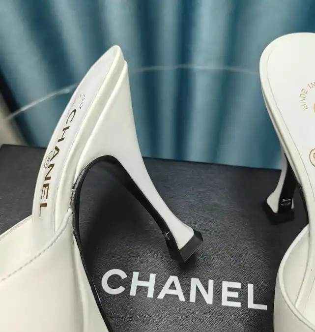 hype Chanel High Heels