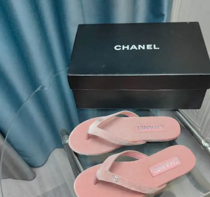 hype Chanel Slippers