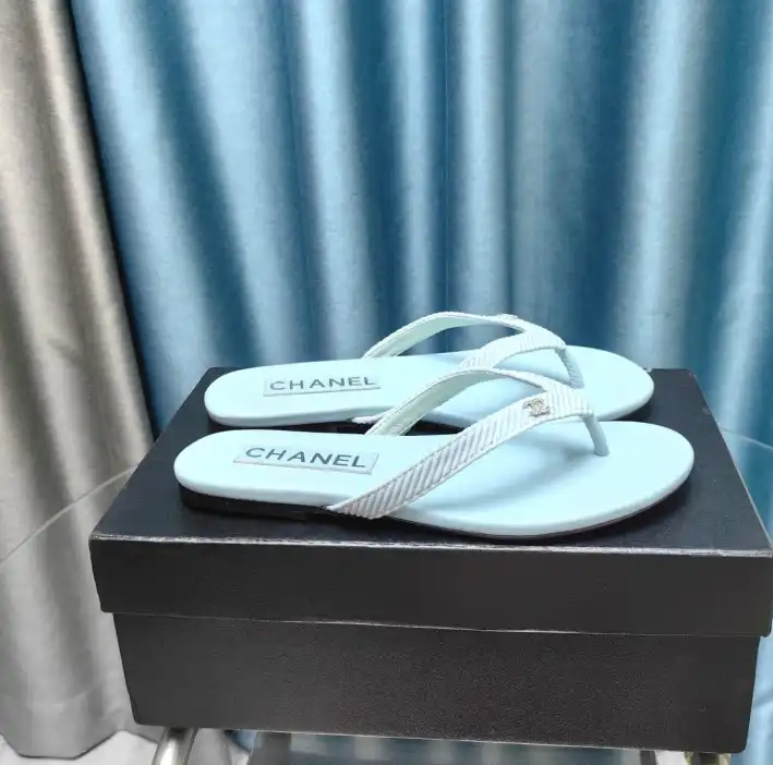 hype Chanel Slippers