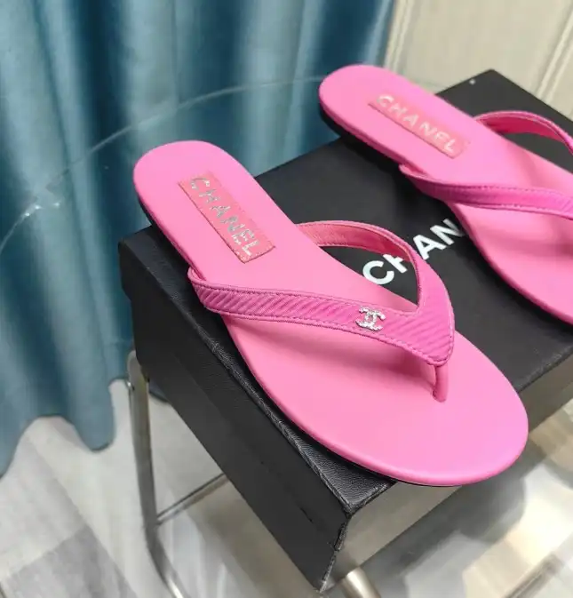 hype Chanel Slippers