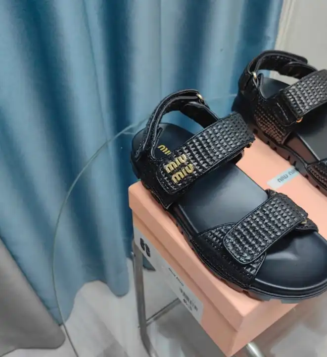 hype Miu Miu Sandals