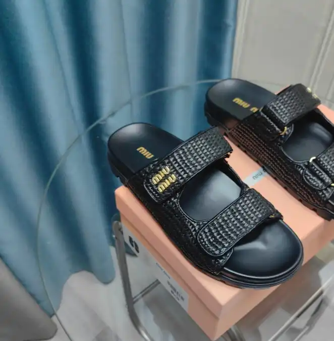 hype Miu Miu Sandals