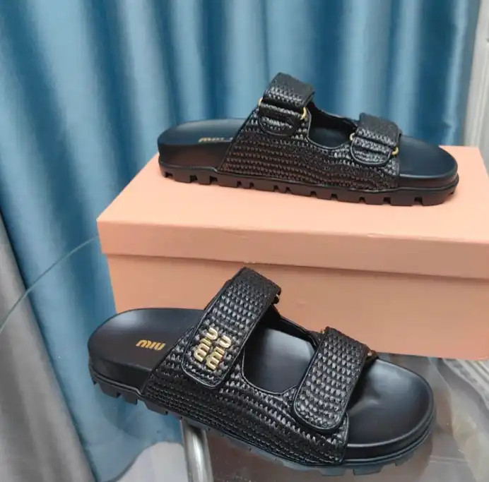 hype Miu Miu Sandals