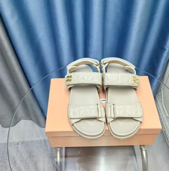 hype Miu Miu Sandals