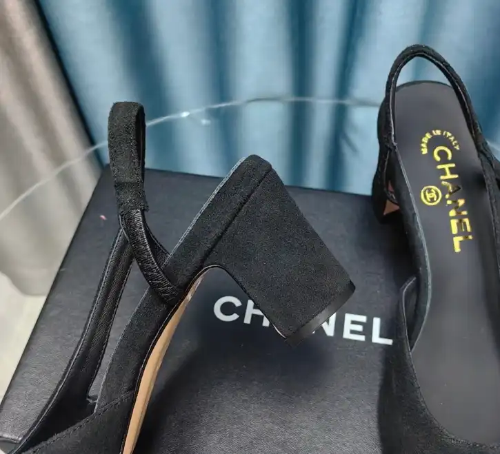 hype Chanel High Heels