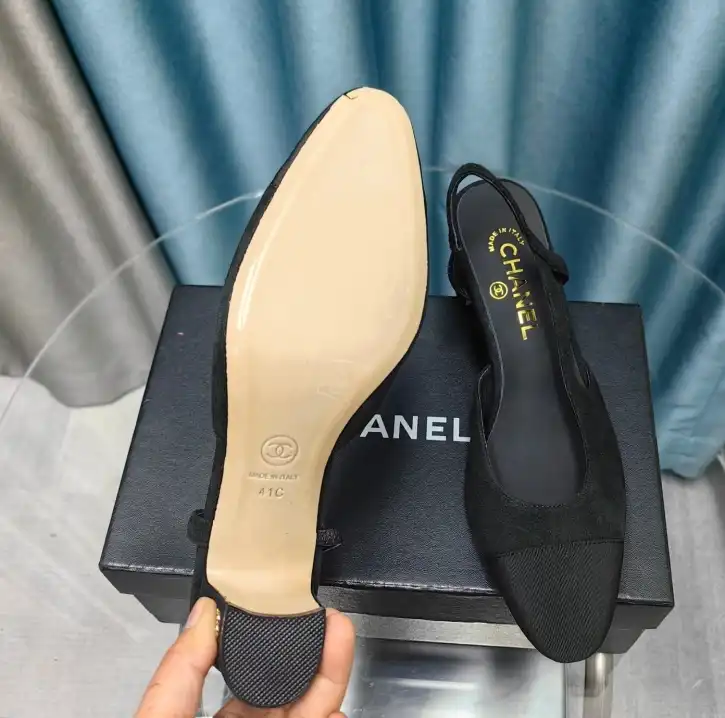 hype Chanel High Heels