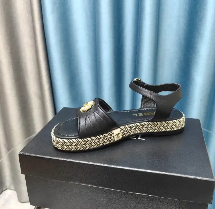 hype Chanel Slippers