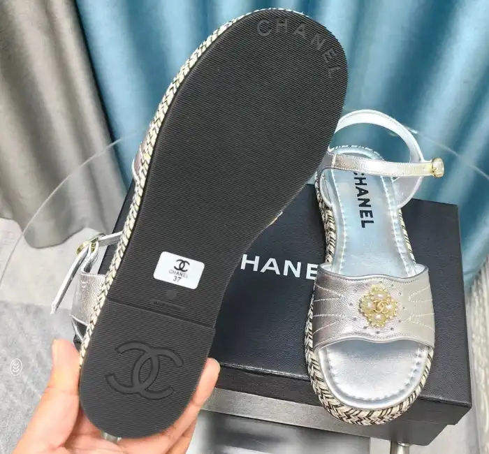 hype Chanel Slippers