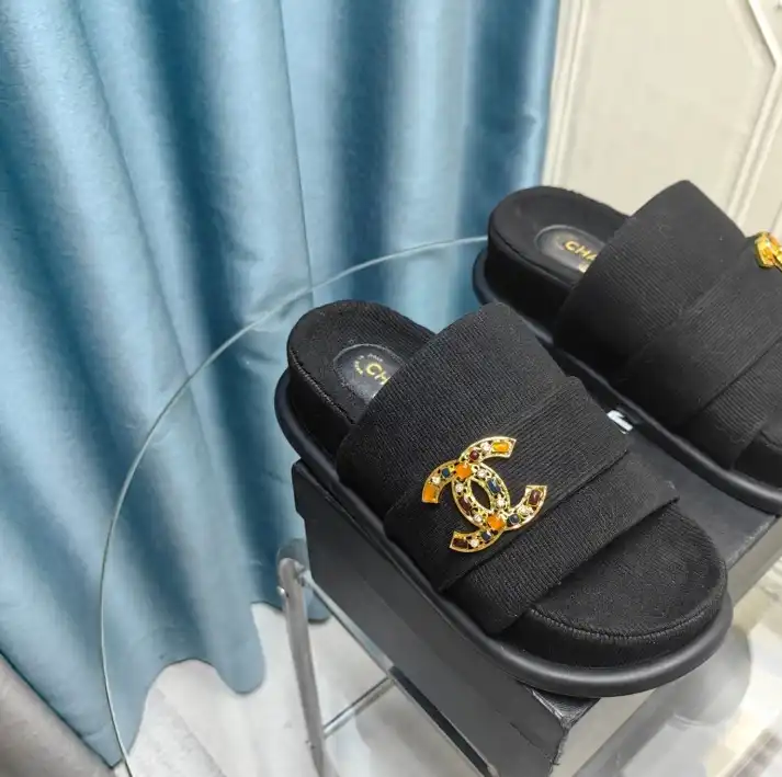 hype Chanel Slippers