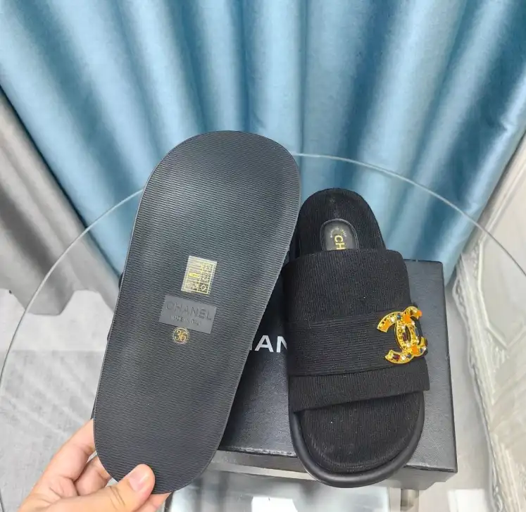 hype Chanel Slippers