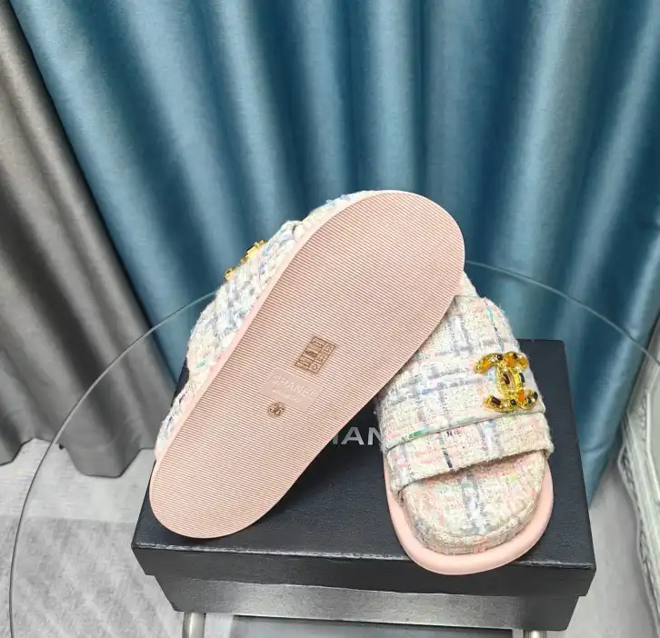 hype Chanel Slippers