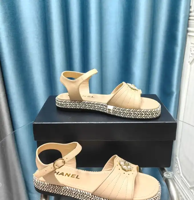 hype Chanel Slippers