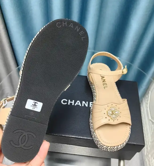 hype Chanel Slippers