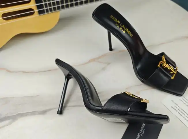 hype YSL High Heels