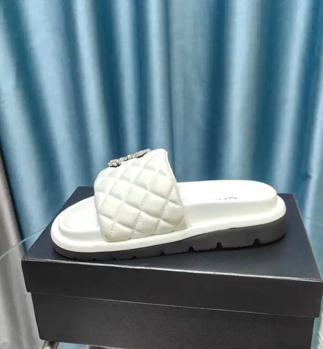 hype Chanel Slippers