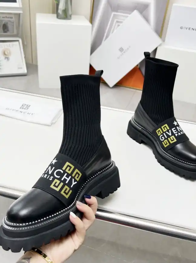 hype Givenchy Boots