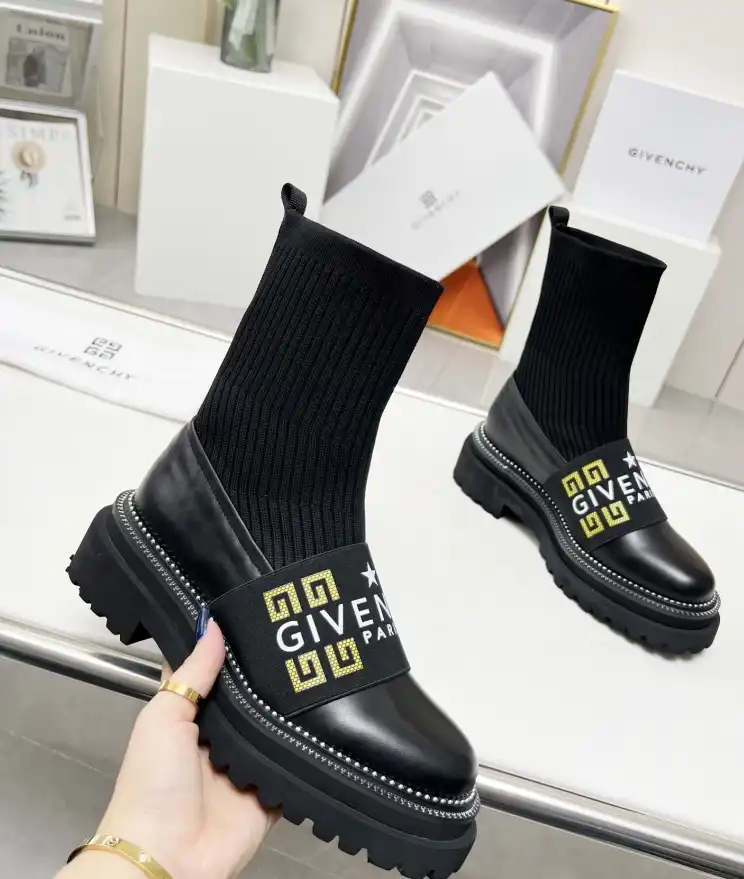 hype Givenchy Boots