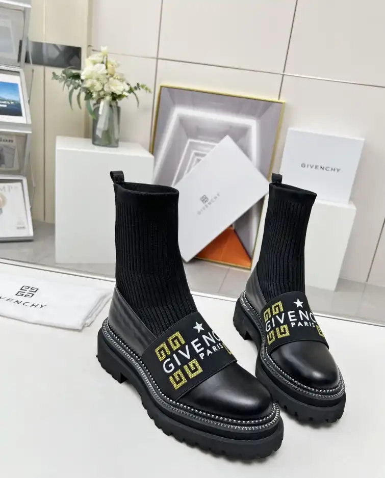 hype Givenchy Boots