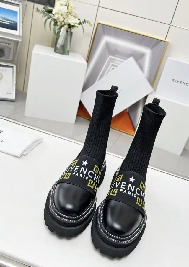 hype Givenchy Boots