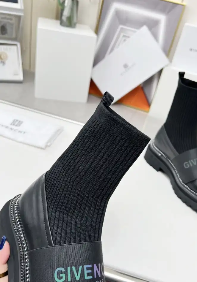 hype Givenchy Boots