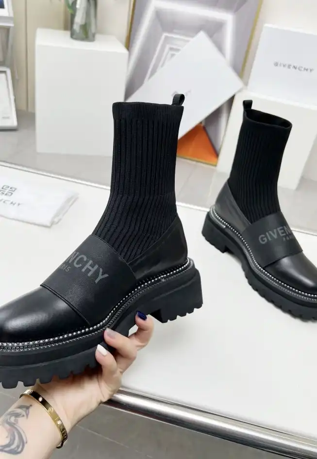 hype Givenchy Boots