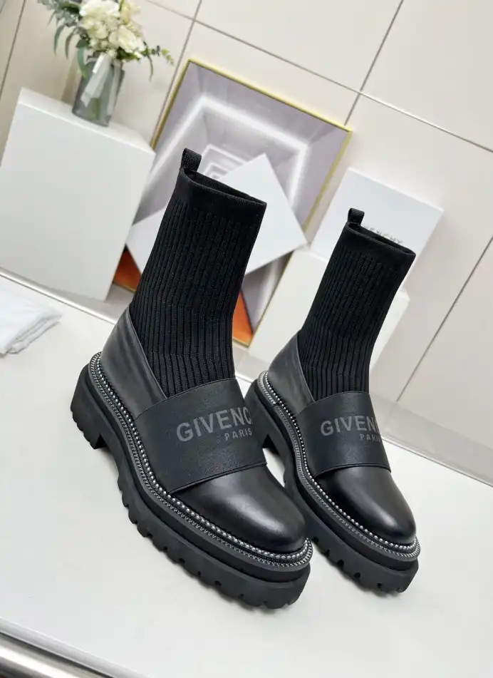 hype Givenchy Boots