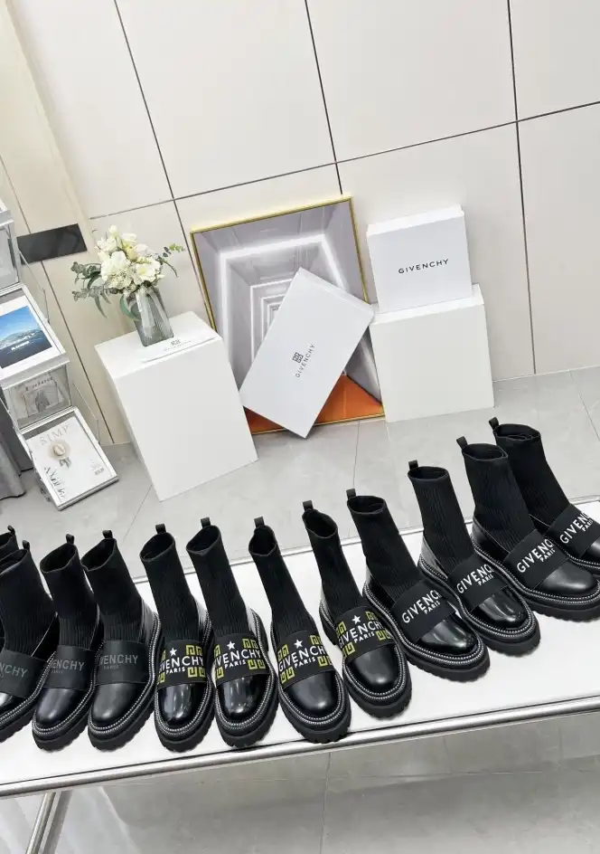 hype Givenchy Boots