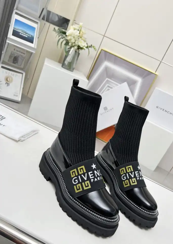 hype Givenchy Boots