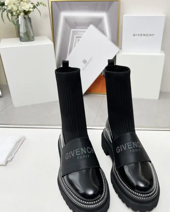 hype Givenchy Boots