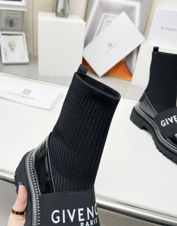 hype Givenchy Boots