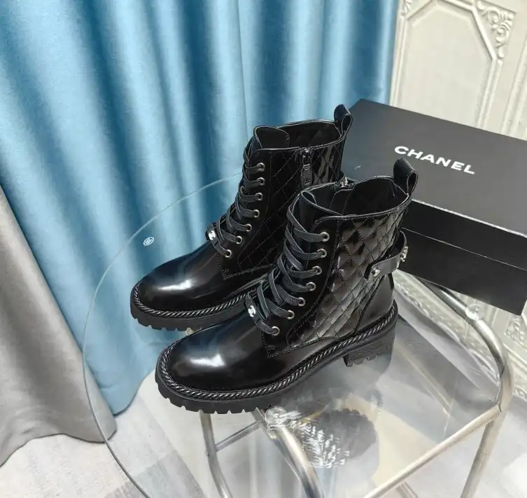 hype Chanel Boots