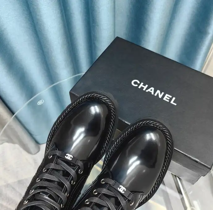 hype Chanel Boots