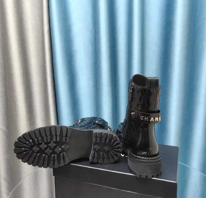 hype Chanel Boots