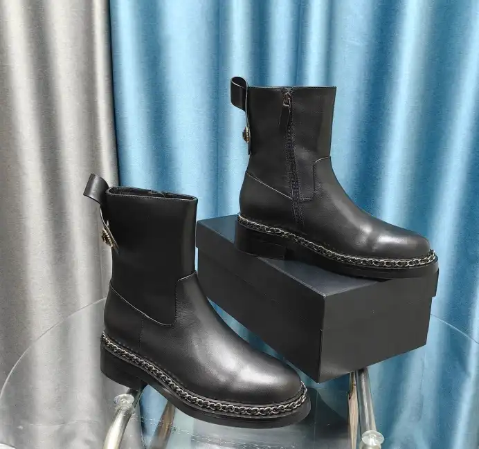 hype Chanel Boots