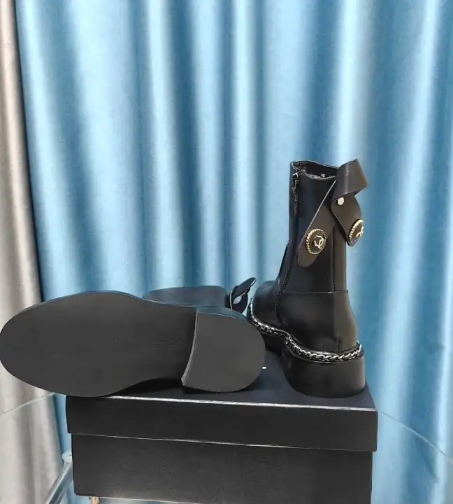 hype Chanel Boots