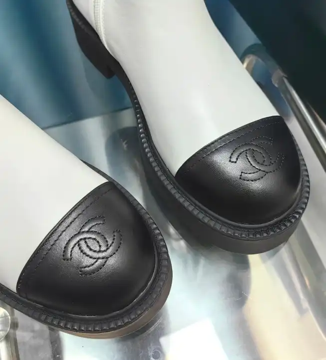 hype Chanel Boots