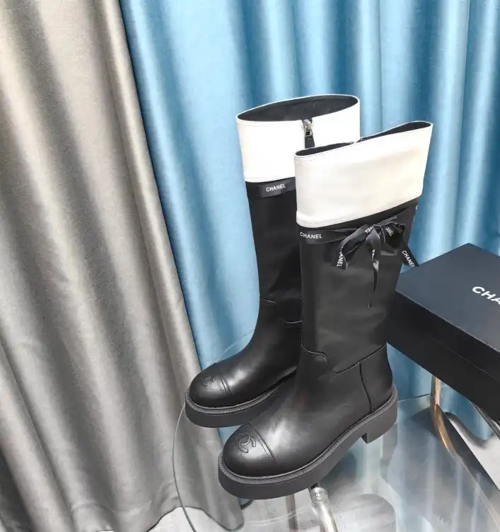 hype Chanel Boots