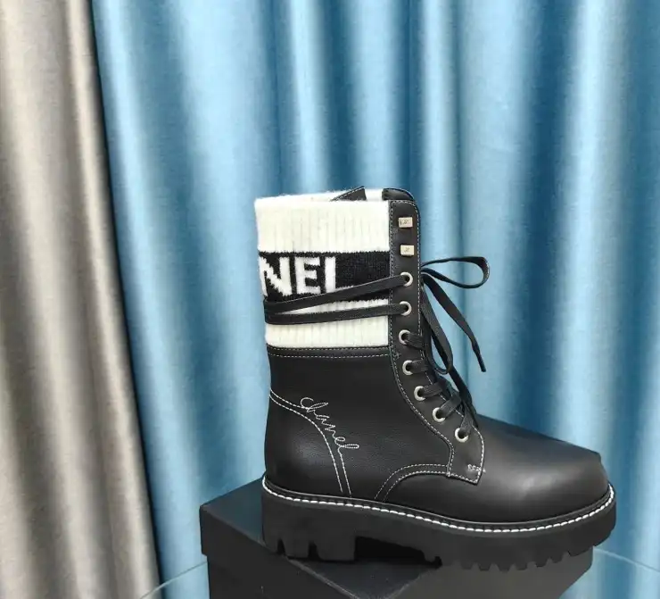 hype Chanel Boots