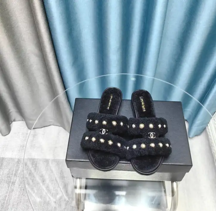 hype Chanel Slippers