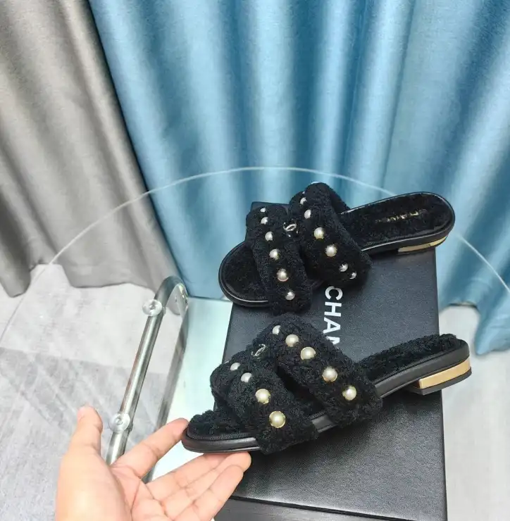 hype Chanel Slippers