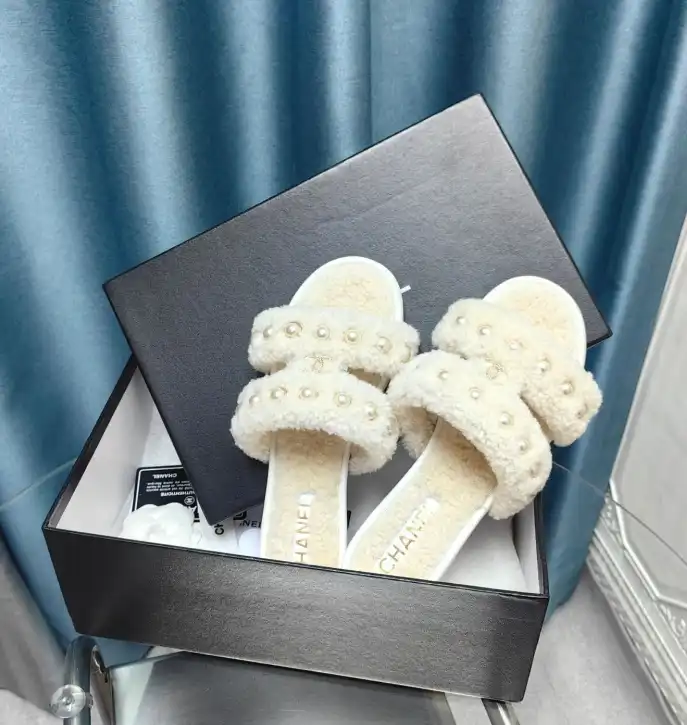 hype Chanel Slippers