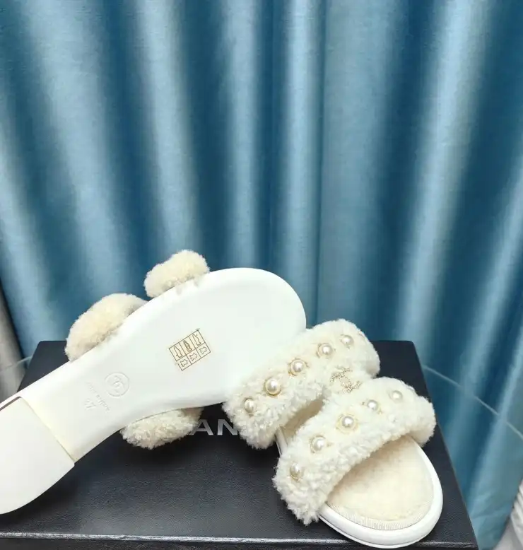 hype Chanel Slippers