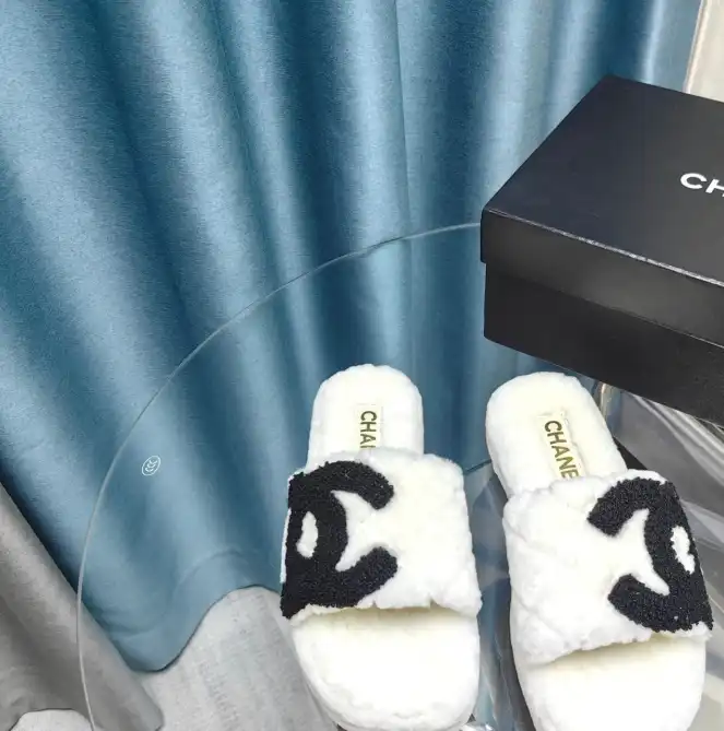 hype Chanel Slippers