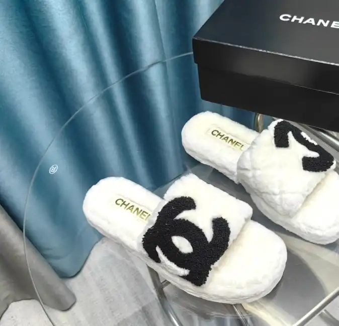 hype Chanel Slippers