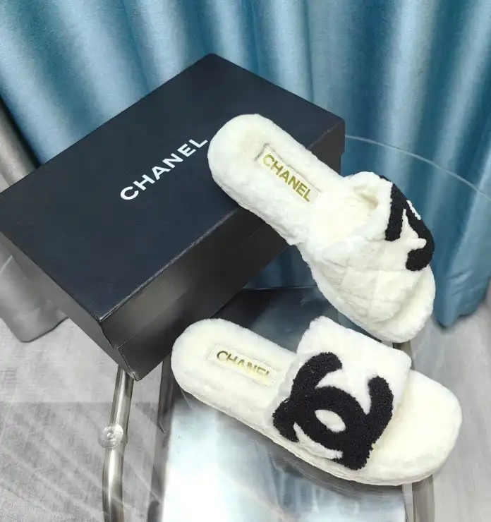 hype Chanel Slippers