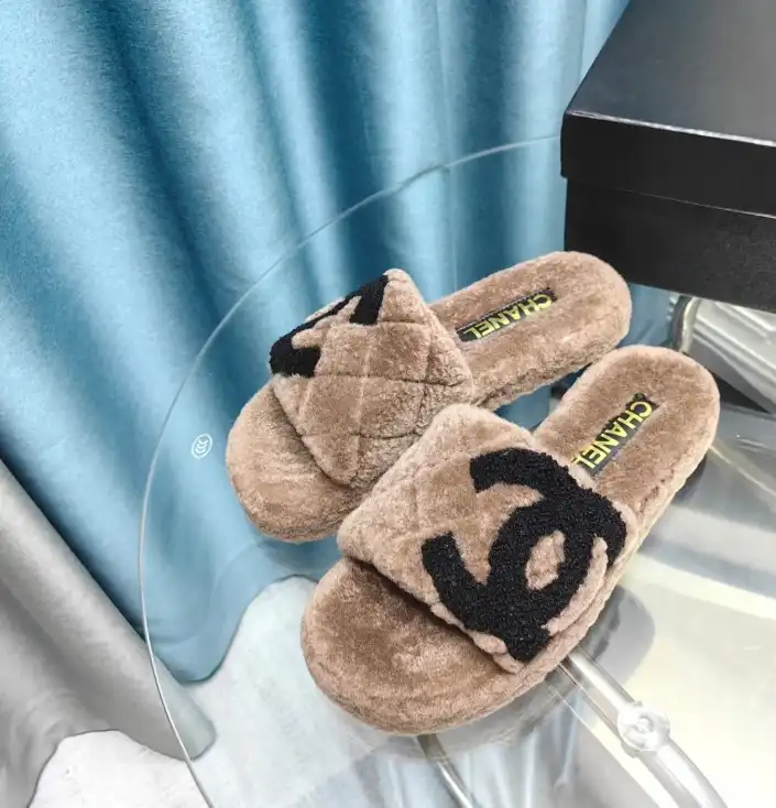 hype Chanel Slippers