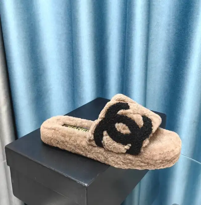 hype Chanel Slippers