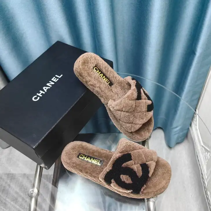 hype Chanel Slippers