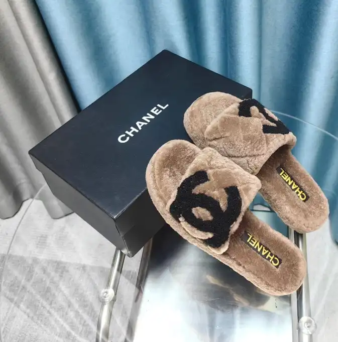 hype Chanel Slippers